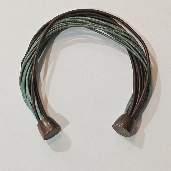 NEW Zara Cord Bracelet Green Brown Magnetic Closure Bohemian Retro 70s Casual - Picture 2 of 6